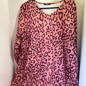 Maysoar pink and dark pink long sleeved animal print tunic top size 2x